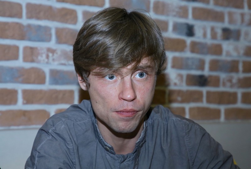 Суд обязал Александра Головина платить алименты внебрачной дочери