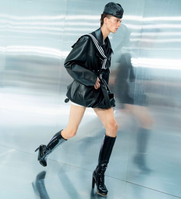 Возвращение сила представляют