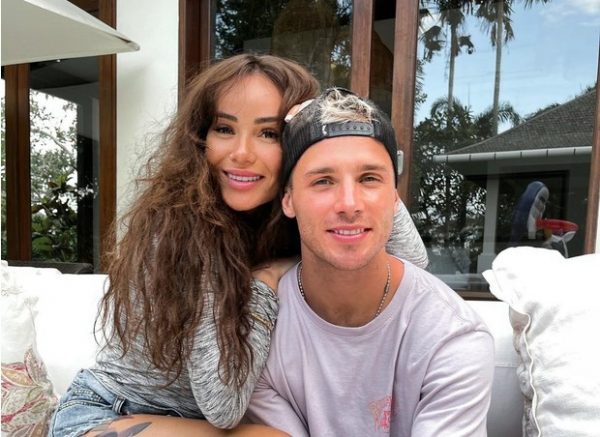 Снова замуж? Айза Долматова подогрела слухи о третьем браке с Олегом Майями