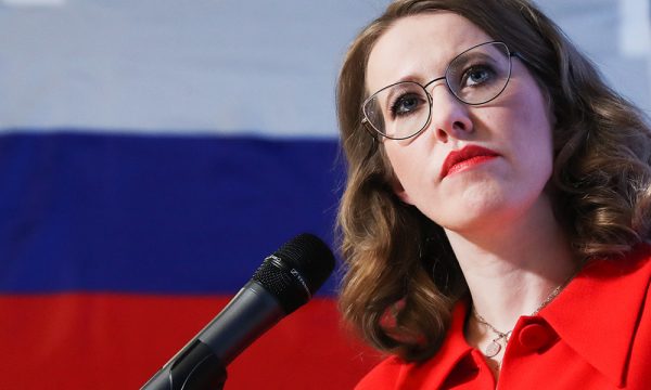 Собчак защитила певицу Манижу от хейтеров из-за «Евровидения»