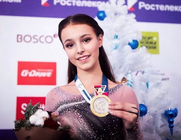 На что 17-летняя Анна Щербакова тратит колоссальные суммы от своих побед и почему не ест подаренную еду