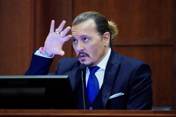Охранник Джонни Деппа заявил в суде о травмах, полученных актером в браке с Херд