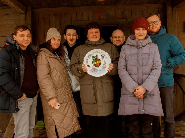 Добронравов снимается в новых «Елках»: первые фото с площадки Стали известны имена и других актеров, задействованных в «Елках 9»