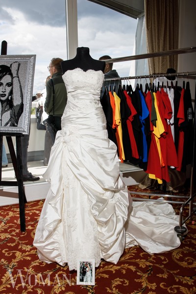 18 лет прошли как один день: почему Ольга Бузова хранит все свои старые наряды, включая свадебное платье?
