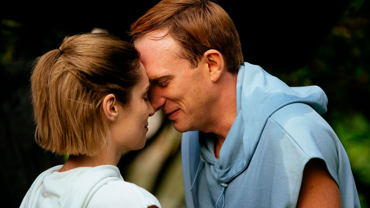 2 Урсуляк, Бурковский, Чурсин снялись в откровенном сериале Актеры появятся в сериале Яны Гладких Amore more