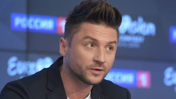 Лазарев сообщил о временной приостановке своей творческой деятельности