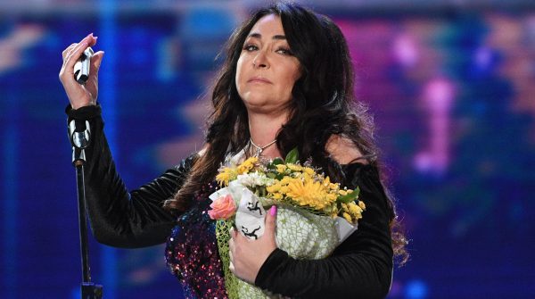 Лолита призналась, что снова разлучилась с матерью и дочерью