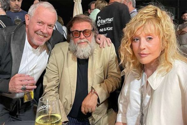 Пугачева назвала сроки возвращения в Россию