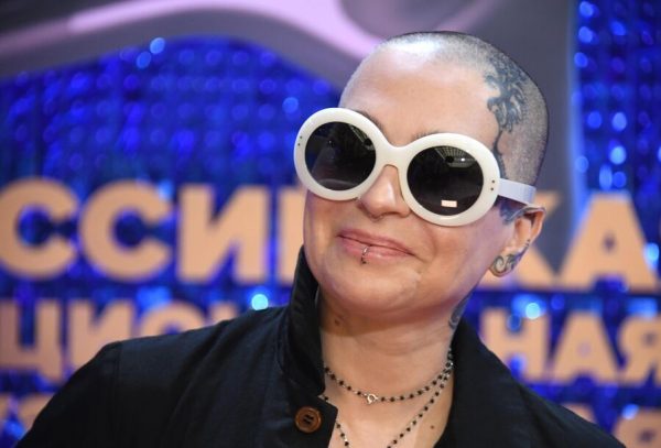 StarHit: Наргиз Закировой запрещен въезд в Россию на 50 лет