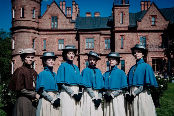 18 Туман и розы: как снимают мистический сериал с Толстогановой