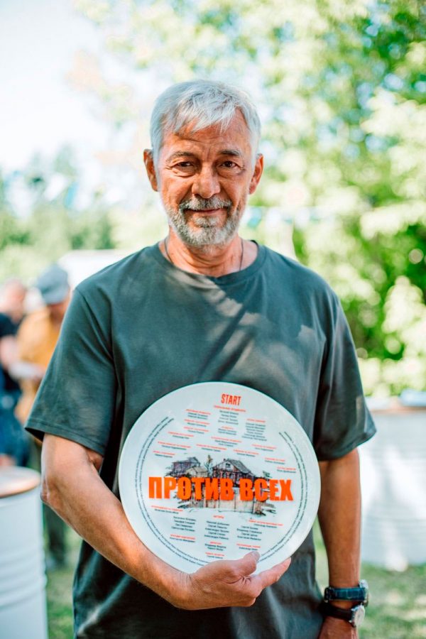 4 Звезда «Сватов» вновь играет сельского жителя: первые кадры Николай Добрынин снимается в сериале «Против всех»