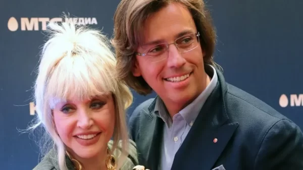 «На учете в наркодиспансере»: стали известны детали продажи Галкиным российского имущества