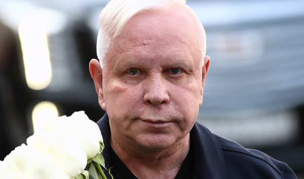 «Прощается с жизнью»: Кушанашвили рассказал о состоянии Моисеева