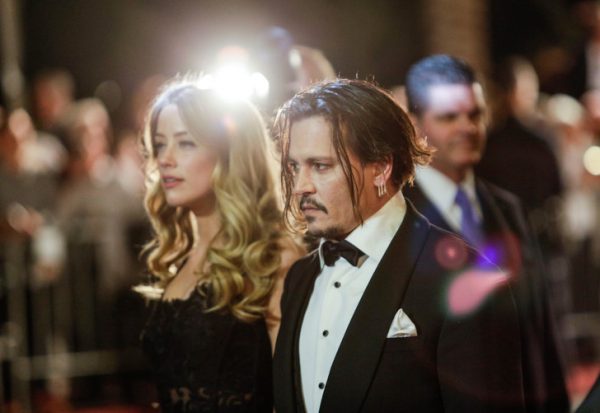 «Разорвал ее ночную рубашку»: Эмбер Херд рассказала об угрозах Джонни Деппа