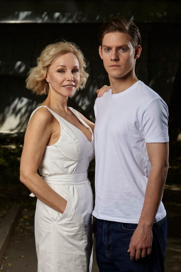 1 Зудина играет мать героя Табакова в новом сериале: первые кадры 56-летняя актриса рассказала о работе с сыном съемочной площадке