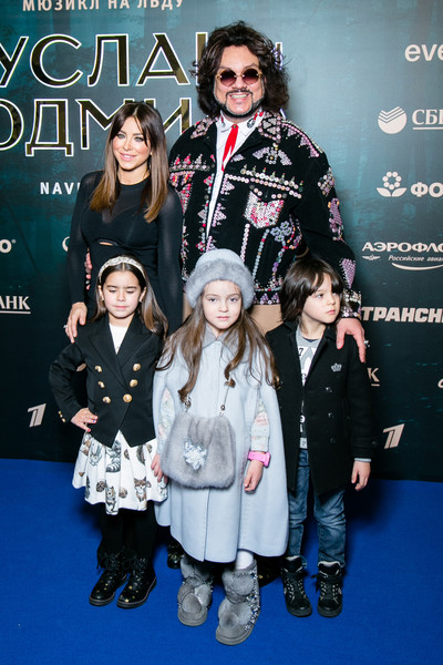 Ани Лорак с дочерью Софией и Филипп Киркоров с Мартином и Аллой-Викторией