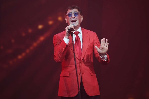 Лепс представил выставку своих картин