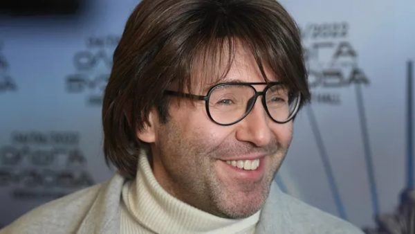 Малахов прокомментировал информацию об отъезде из России