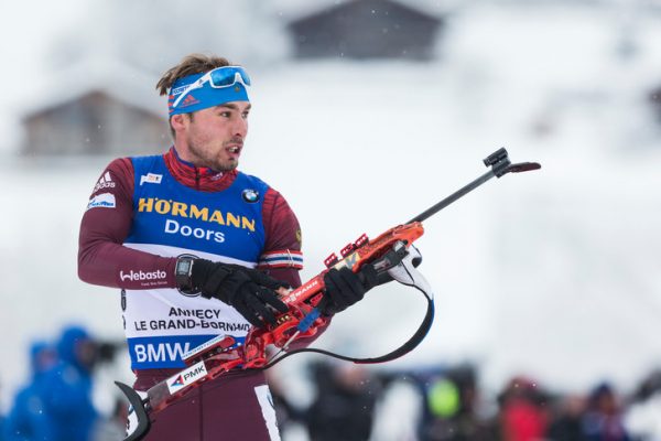 «Мы должны были лететь тем же маршрутом»: биатлонист Антон Шипулин чудом избежал смерти