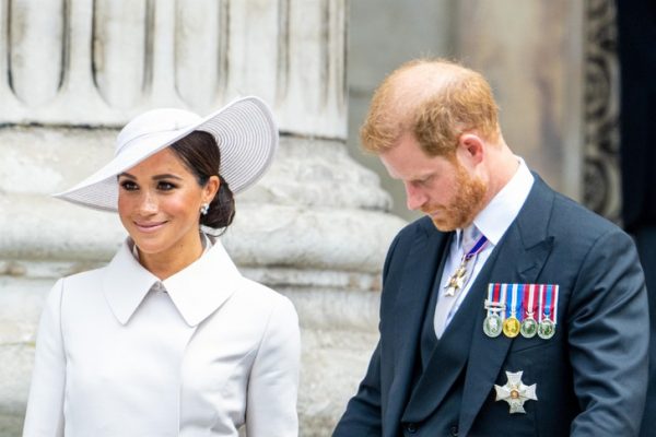 Не понимала шуток и была агрессивной: друзья принца Гарри невзлюбили Меган Маркл после первой же вечеринки