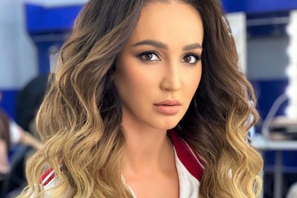 Ольга Бузова скрывает роман с очень влиятельным 44-летним политиком, за которого собирается замуж