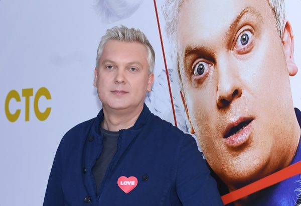 «Привет из Юрмалы»: уехавший из России Светлаков связался с фанатами