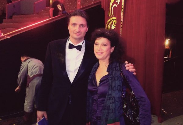 СМИ сообщили о нападении на родственницу Запашных