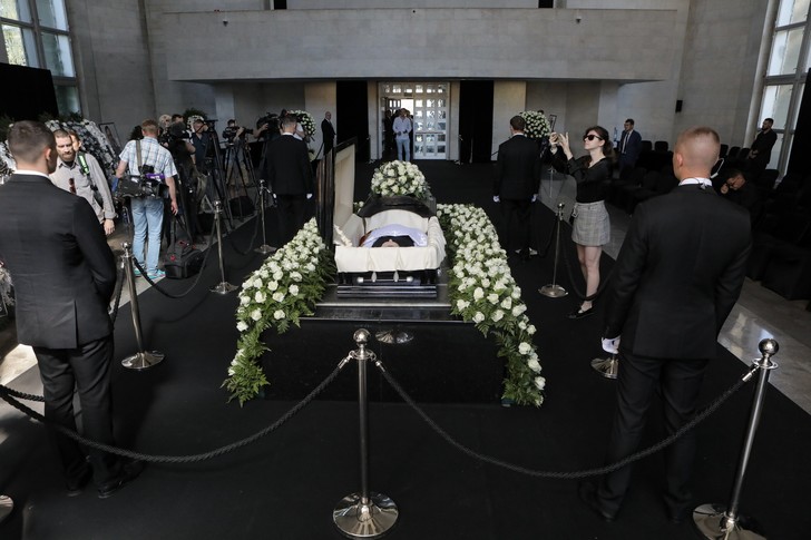 Стало известно, как пройдут похороны Шатунова в Германии