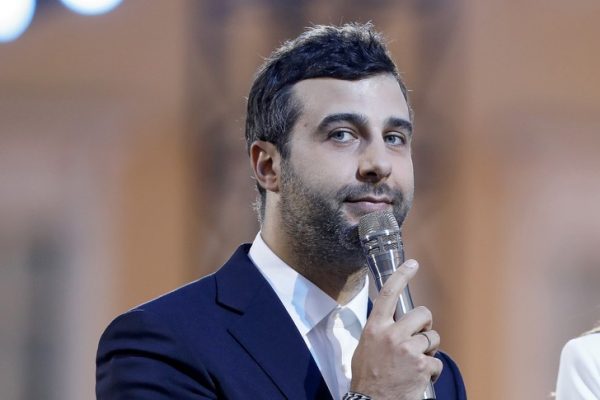 В Gucci с ног до головы: Иван Ургант впервые за полгода вышел в свет