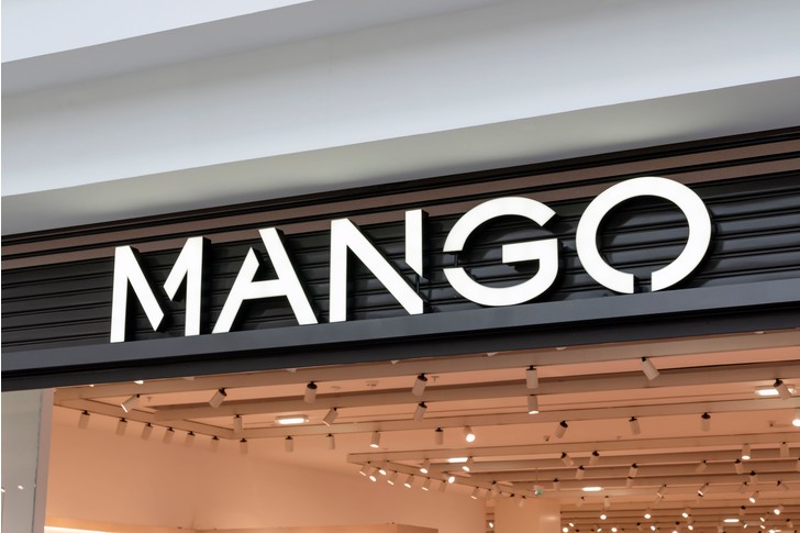 В Москве открылись магазины Mango, но там висят только пуховики