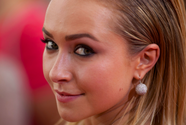 Звезда «Нэшвилла» рассказала о зависимости от алкоголя и опиоидов