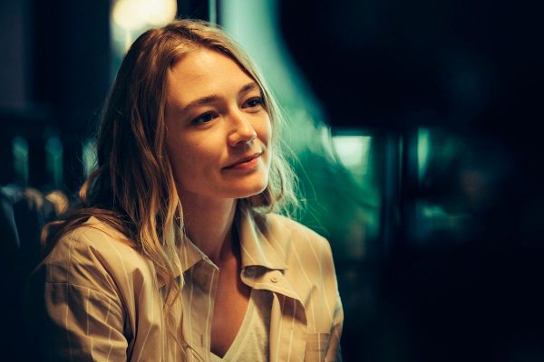 4 Акиньшина и Кяро играют мужа и жену: первые фото со съемок Актеры вместе снимаются в психологическом триллере «Синдром»