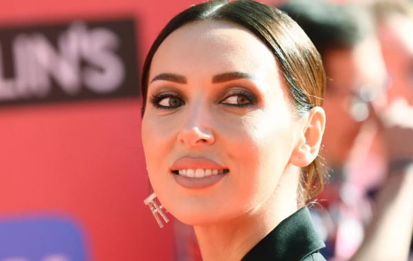 Алсу прокомментировала слухи о разводе