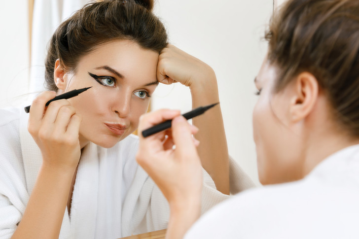 Мейкап провал: топ-5 ошибок в макияже, которые испортят селфи