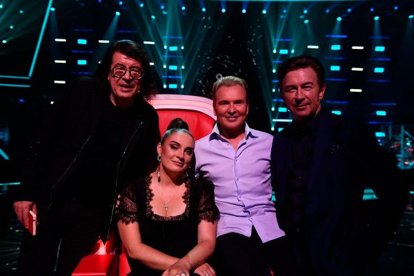 Появились первые фото со съемок «Голоса 60+» с Гузеевой и Ваенгой