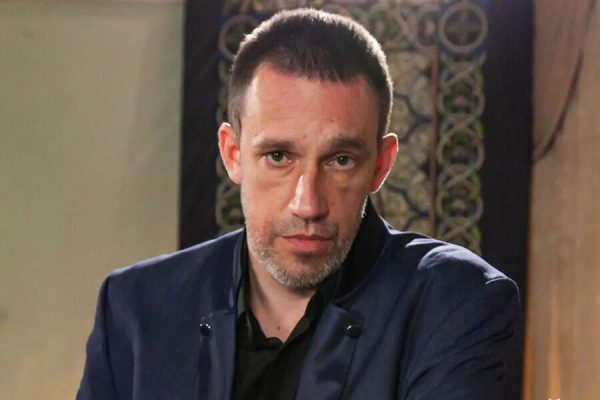 Победитель «Битвы экстрасенсов» Николаев приговорен к трем годам лишения свободы