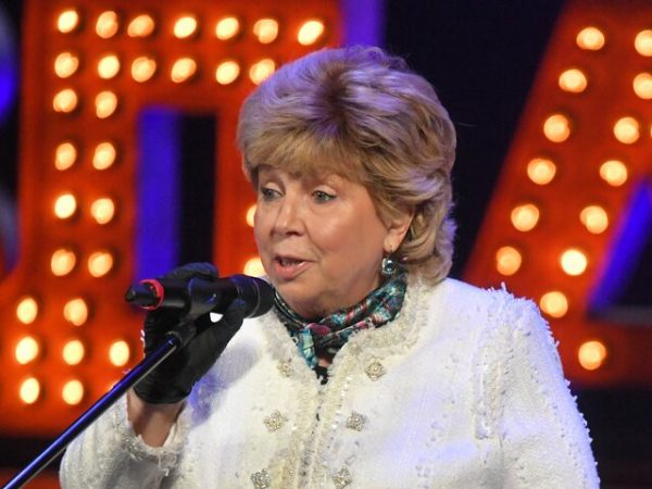 Поэтесса Рубальская опровергла информацию о своей госпитализации