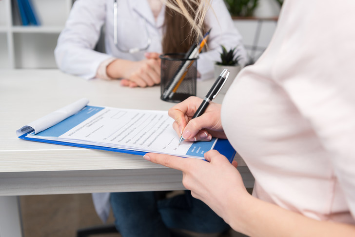 «Вы готовы ко встрече с душой ребенка?»: блогерша опубликовала анкету, с помощью которой женщин отговаривают от абортов