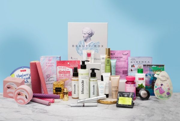 Королевское предложение: где купить коробку косметики со скидкой 80%