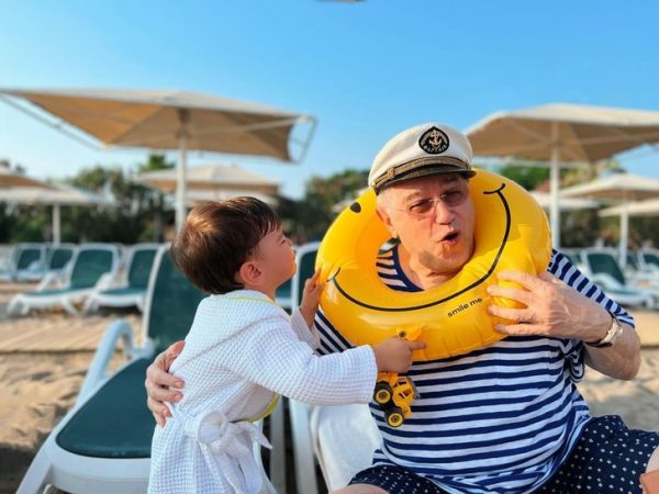 Петросян вышел из себя послу слухов о покупке дома в Турции