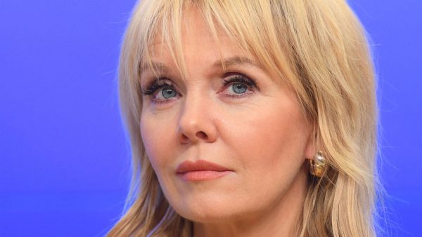 Певица Валерия отменила все сольные концерты из-за «сегодняшних обстоятельств»