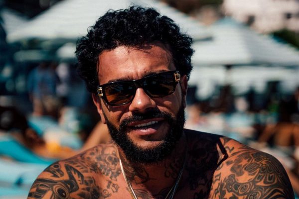 Тимати продал свою долю в Black Star Burger за 70 млн рублей