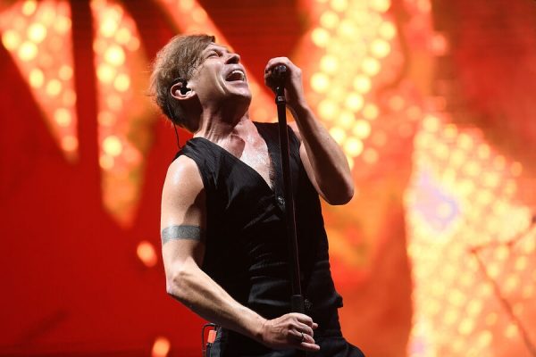 В Риге отменили концерт «Би-2»