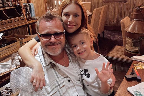 Владимир Пресняков заявил, что юмор является секретом его семейного счастья с Подольской