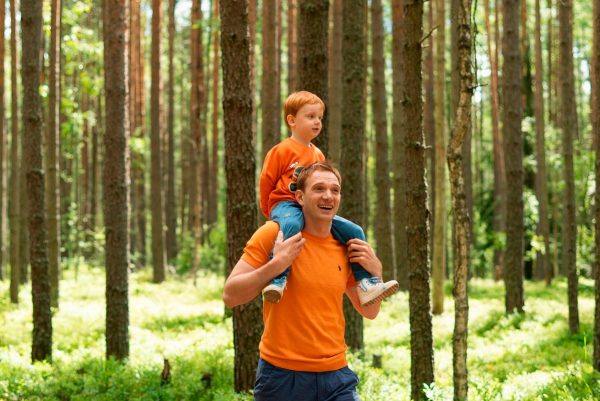 9 Пегова снялась с Бурковским и Догилевой: первые фото с площадки Актеры вместе появятся в фильме «Я на перемотке»