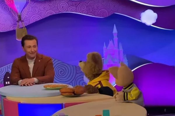 Сергей Безруков принял участие в программе «Спокойной ночи, малыши»