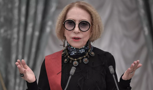 «Стыдно так жить»: дом Чуриковой возмутил россиян