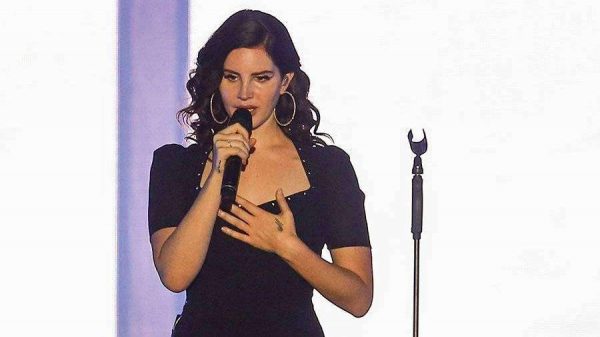 У Ланы Дель Рей украли демоверсию ее будущего альбома