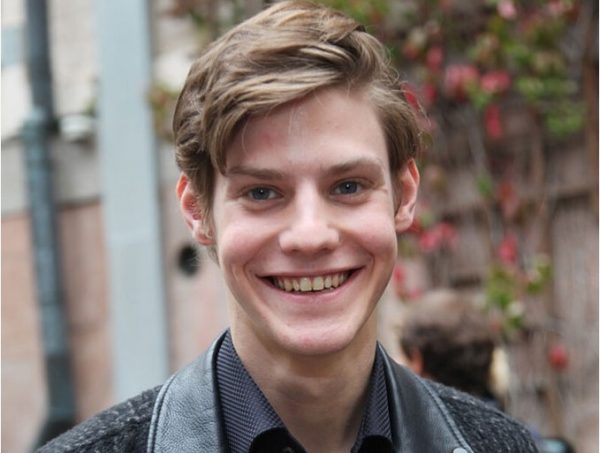 Внучку Табакова собираются увезти из России