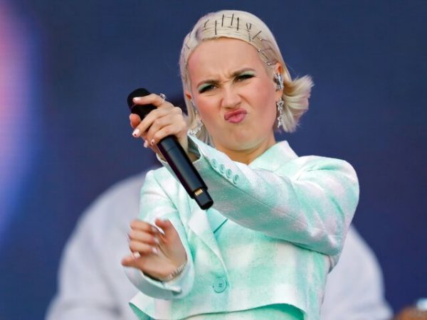 Юрист объяснила, накажут ли Клаву Коку за оскорбление чувств верующих